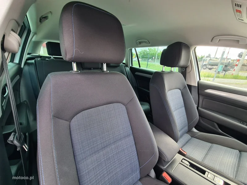 Volkswagen Passat B8 35