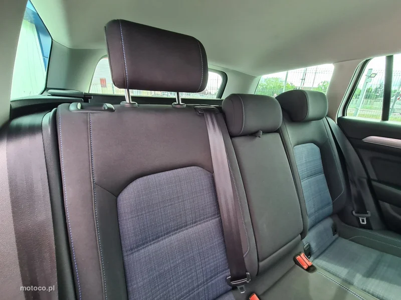 Volkswagen Passat B8 36