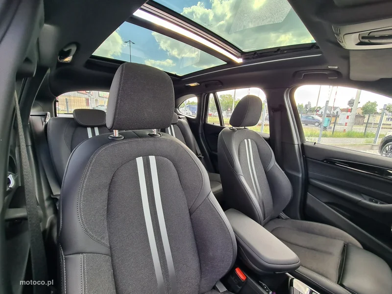 BMW X1 F48 29