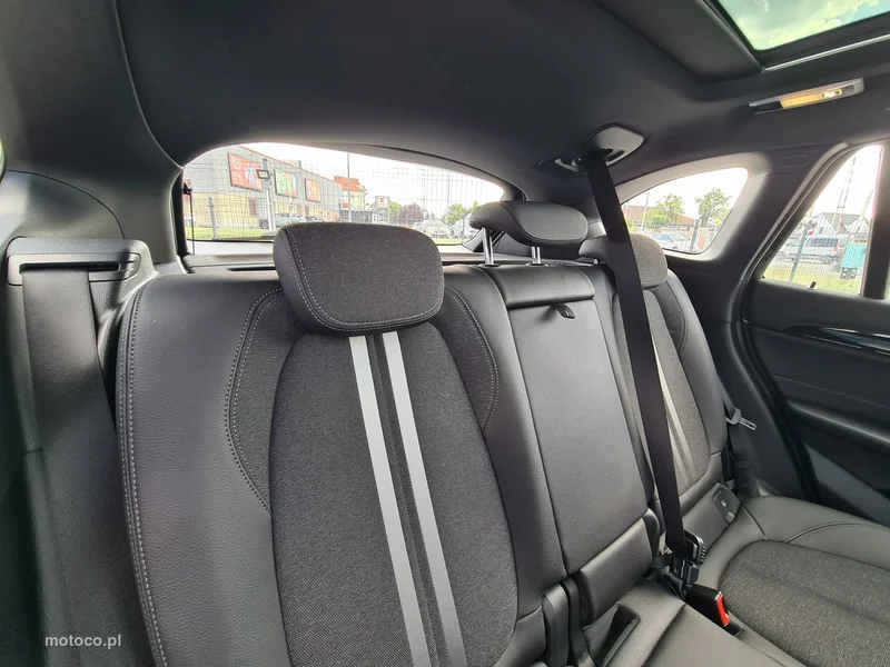 BMW X1 F48 30