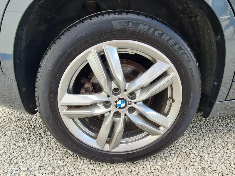 BMW X1 F48 37