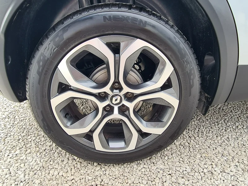 Renault Captur II 32