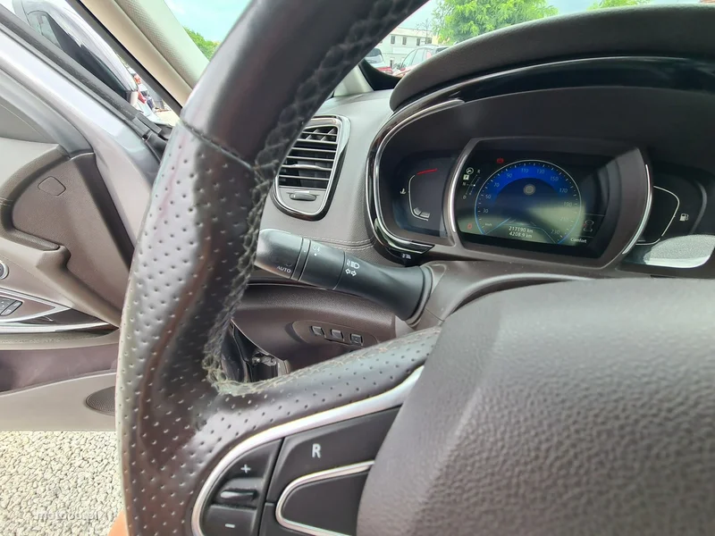 Renault Espace V 19