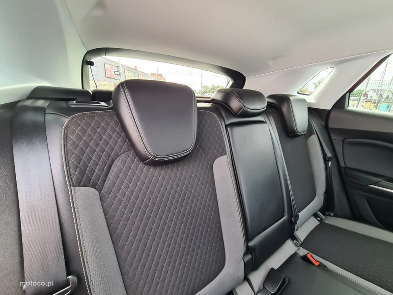 Opel Grandland I 31