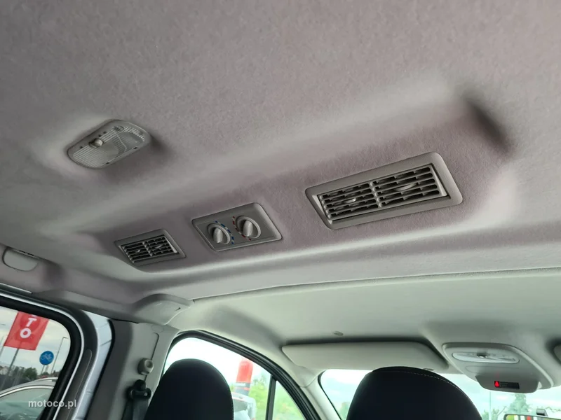 Renault Trafic III 23