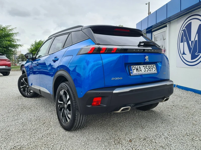 Peugeot 2008 4