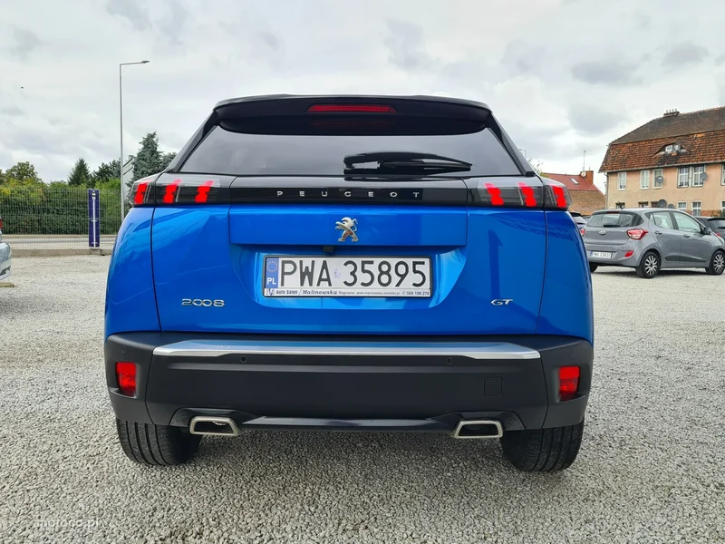 Peugeot 2008 6