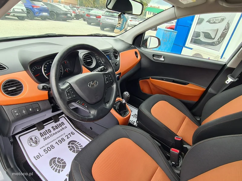Hyundai i10 15