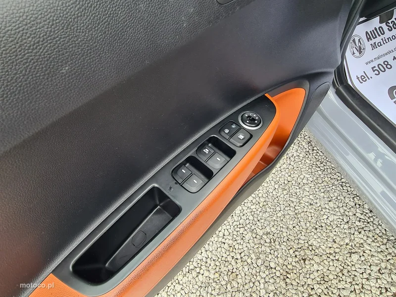 Hyundai i10 25