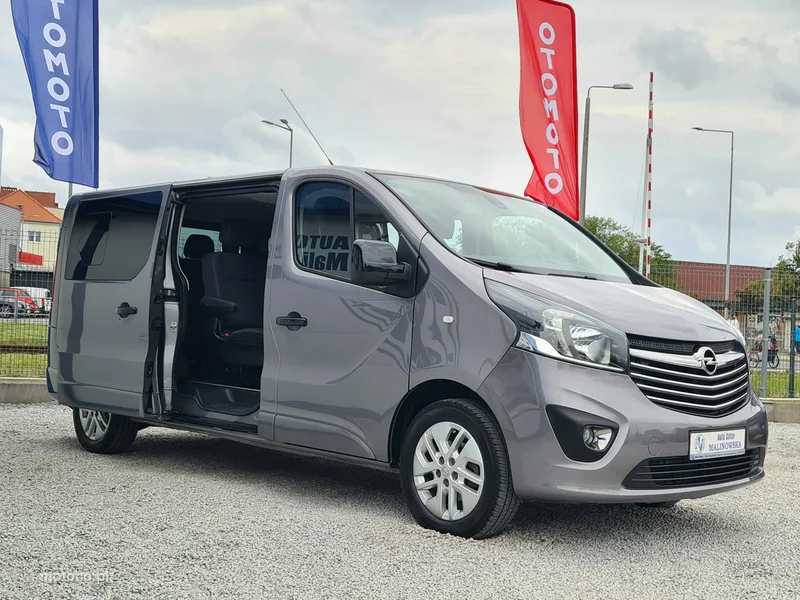 Opel Vivaro 11