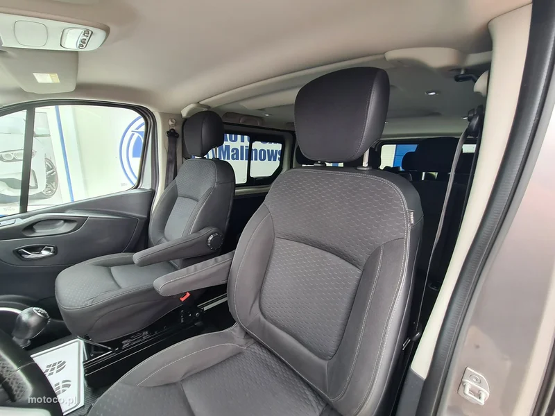 Opel Vivaro 23