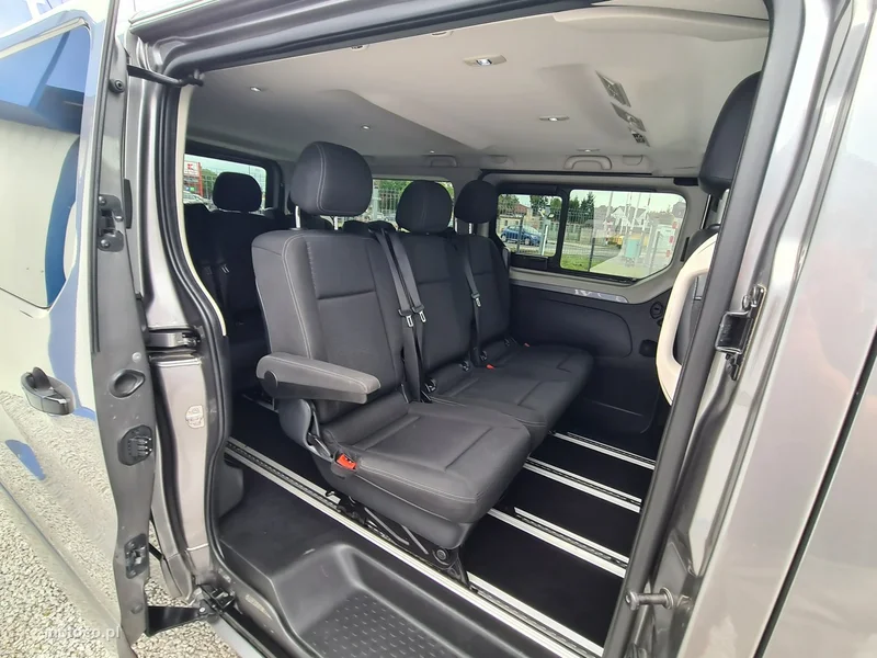 Opel Vivaro 24