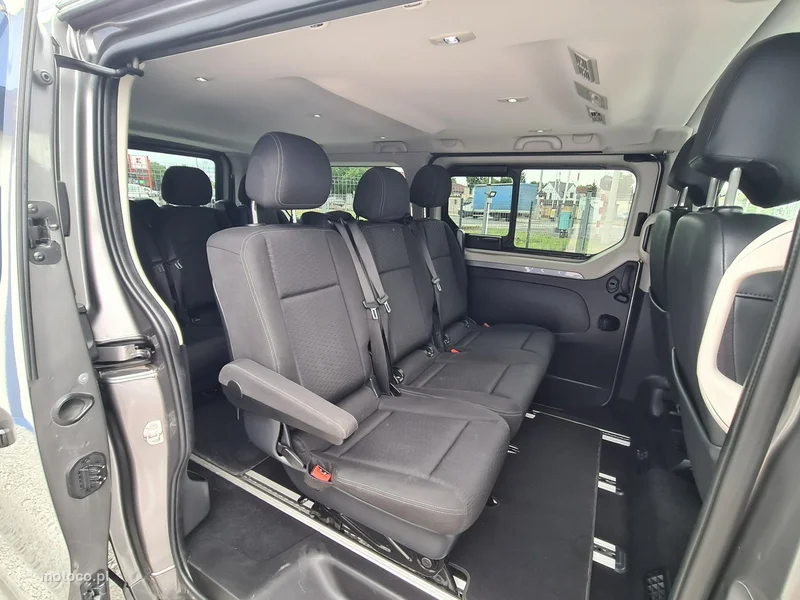 Opel Vivaro 31