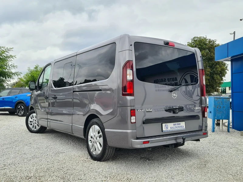 Opel Vivaro 5