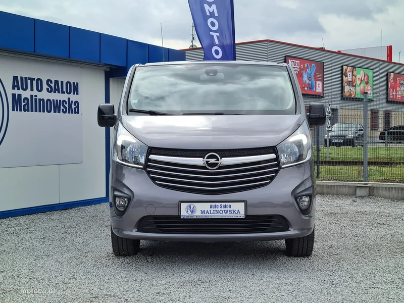 Opel Vivaro 6