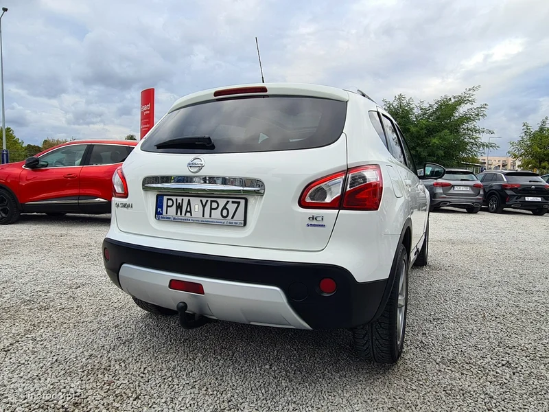 Nissan Qashqai 10