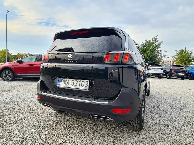 Peugeot 5008 10