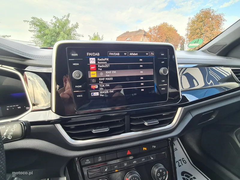 Volkswagen T-Roc A1 16