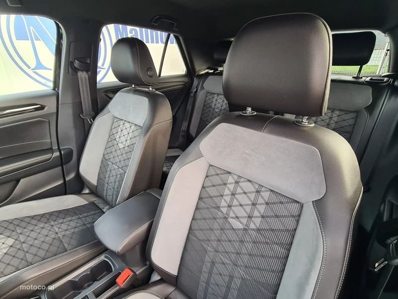 Volkswagen T-Roc A1 30