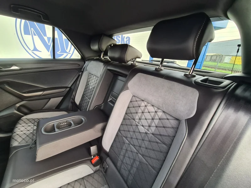 Volkswagen T-Roc A1 31