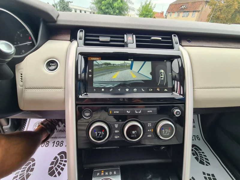 Land Rover Discovery 13