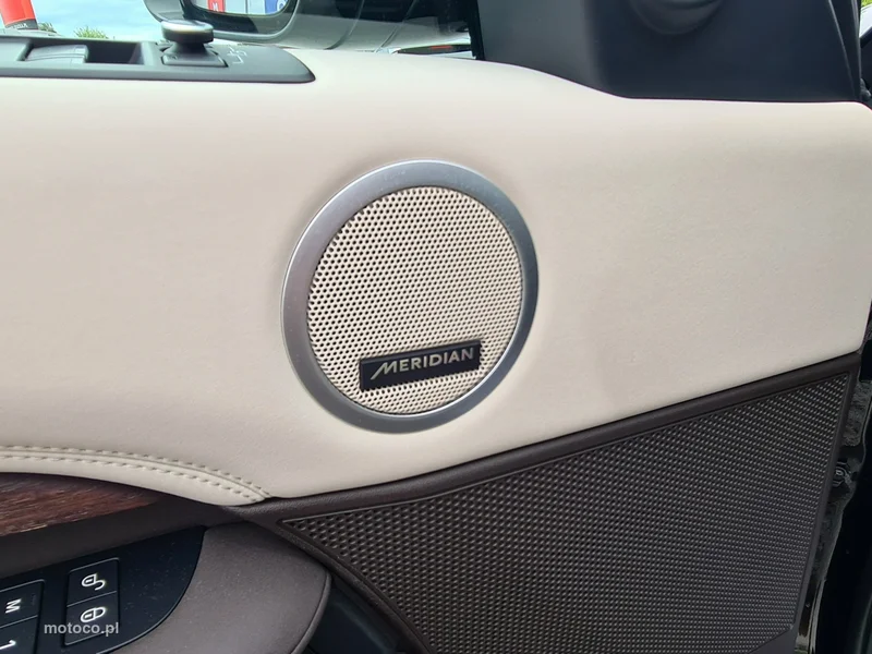 Land Rover Discovery 34