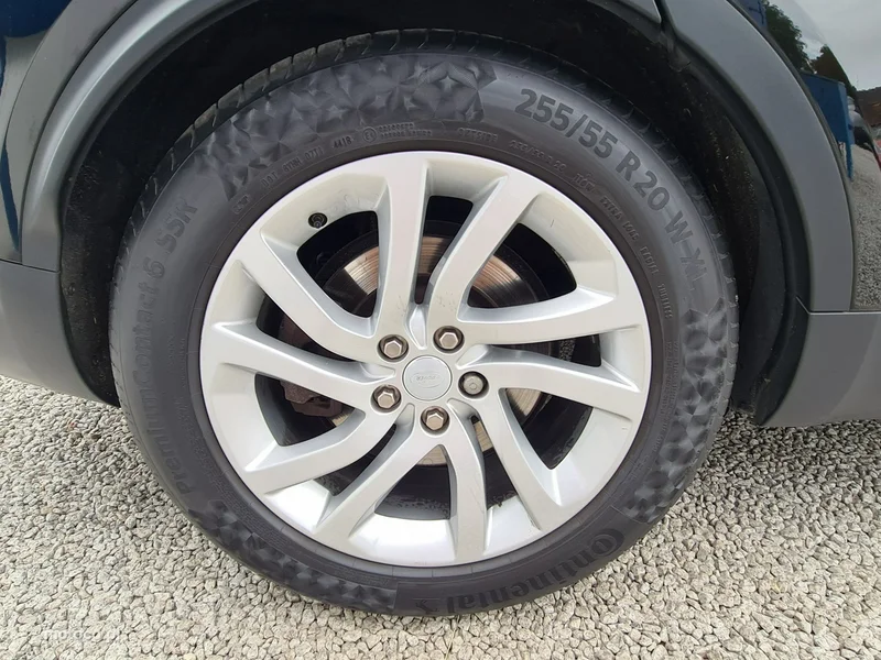 Land Rover Discovery 37