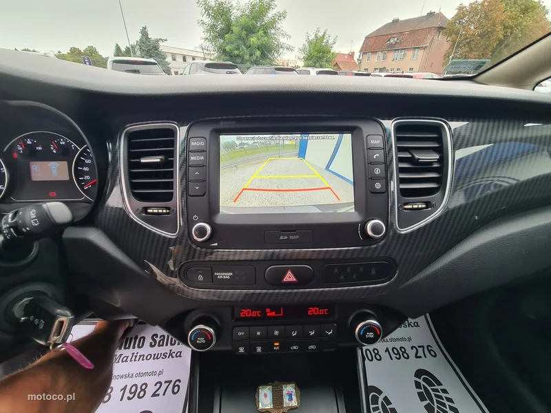 Kia Carens 13