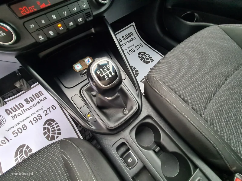 Kia Carens 17