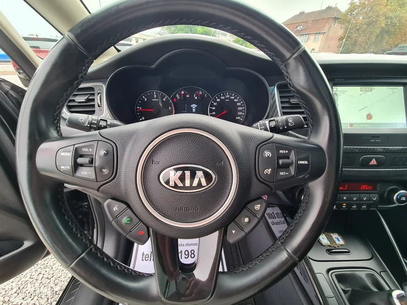 Kia Carens 20