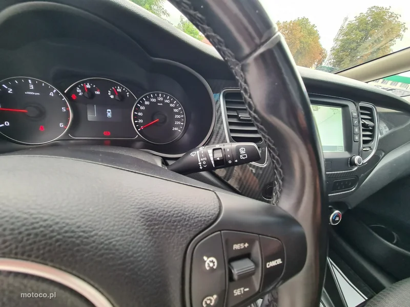 Kia Carens 21