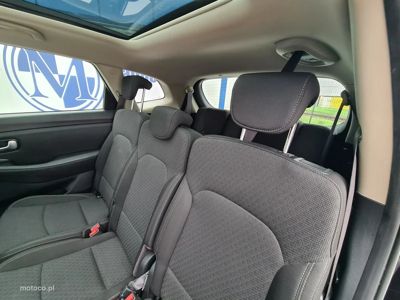 Kia Carens 23