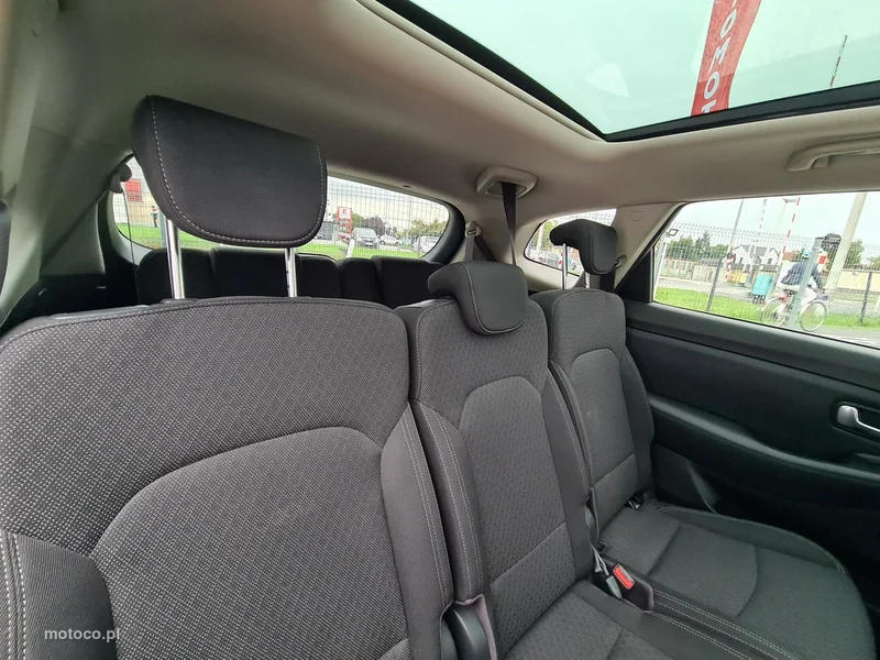 Kia Carens 27