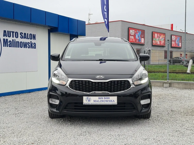 Kia Carens 5