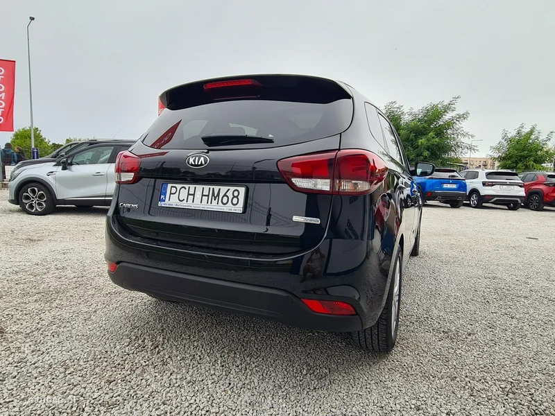 Kia Carens 10