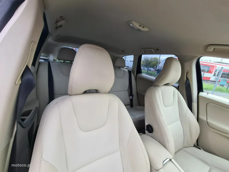 Volvo XC 60 24