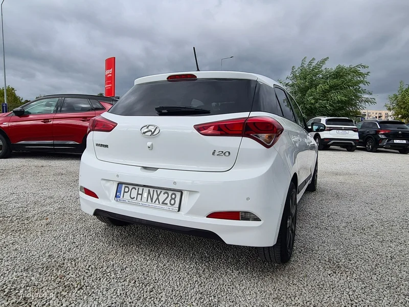 Hyundai i20 10