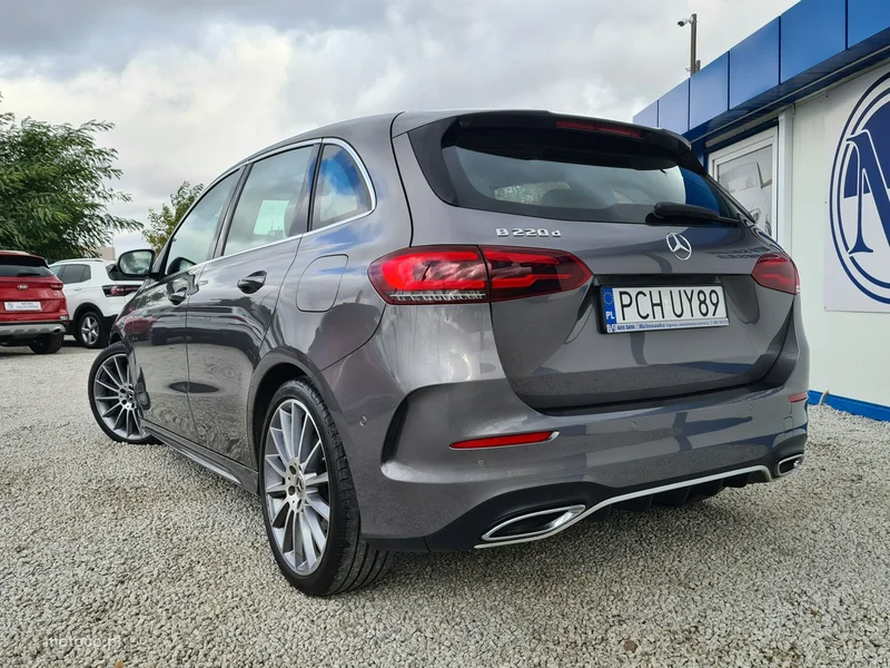Mercedes-Benz Klasa B W247 B 220 4
