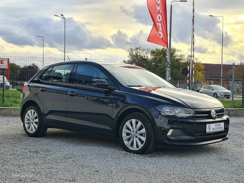 Volkswagen Polo VI AW 8