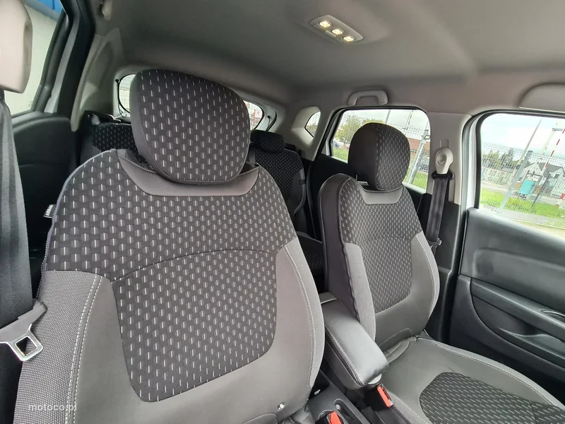 Renault Captur I 26