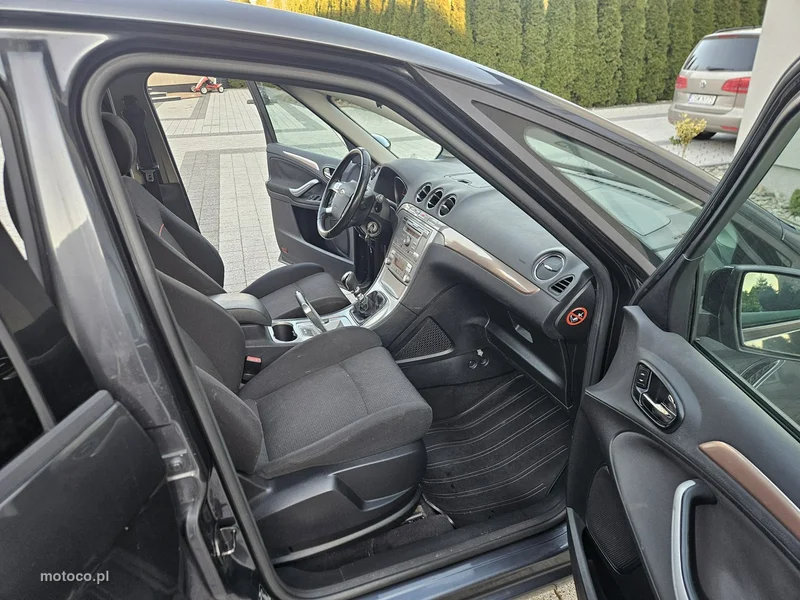 Ford S-Max I 11