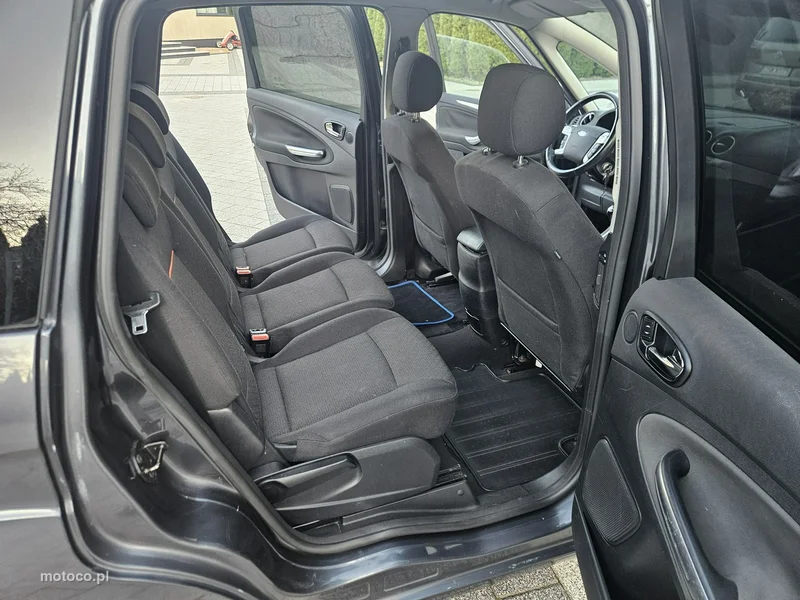 Ford S-Max I 12