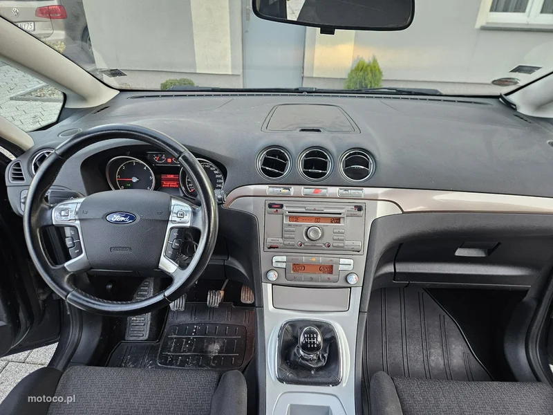 Ford S-Max I 13