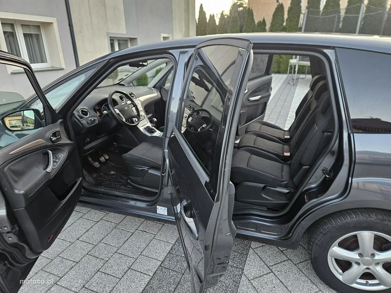 Ford S-Max I 9