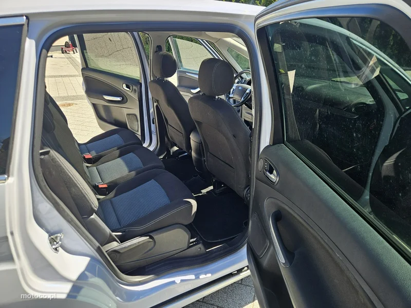 Ford S-Max I 12