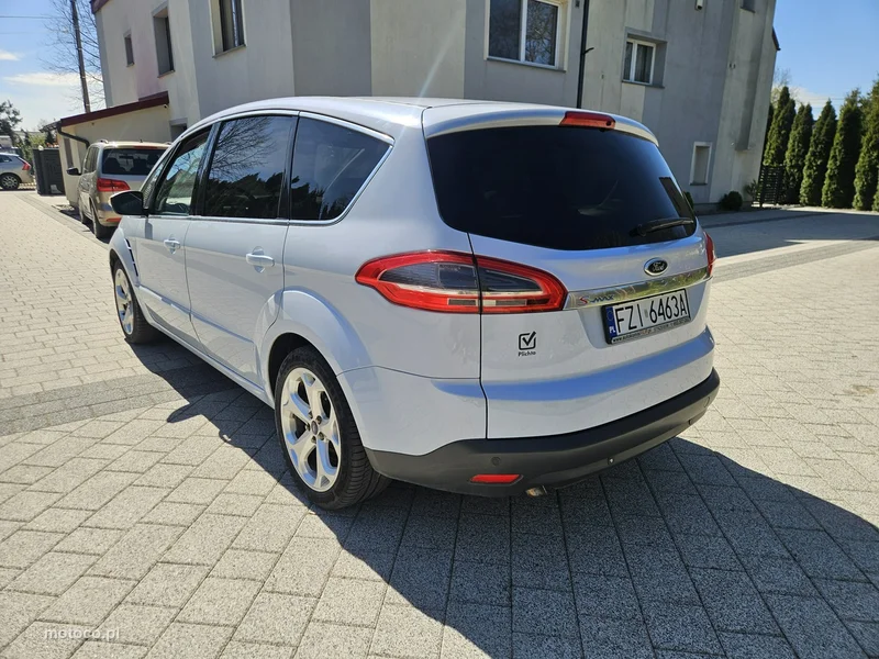 Ford S-Max I 8