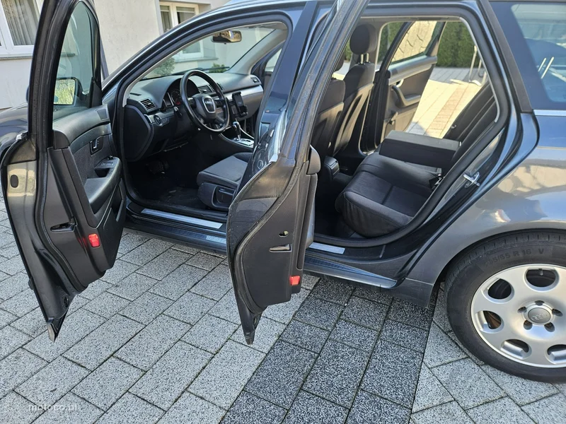 Audi A4 B7 13