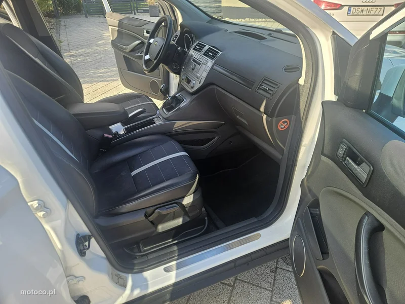 Ford Kuga I 12