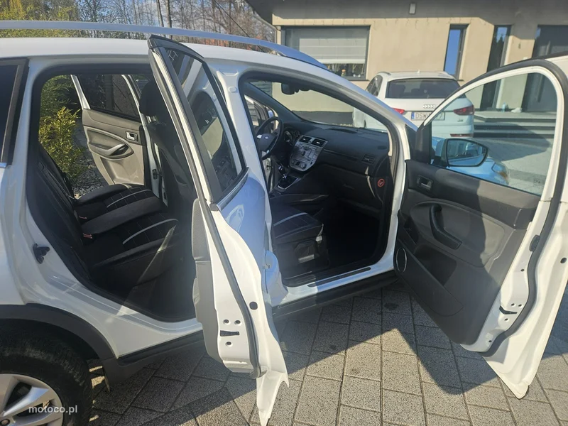 Ford Kuga I 14