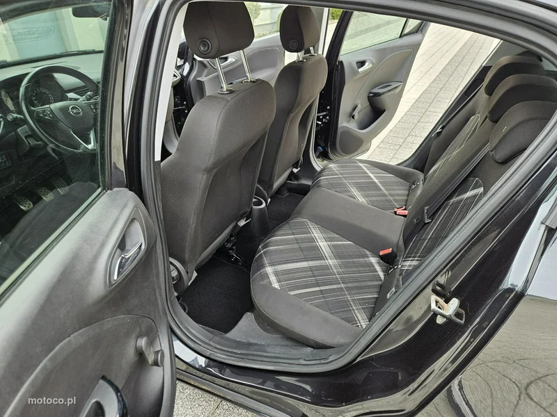 Opel Corsa E 9